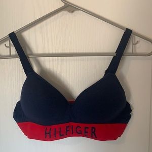 Tommy Hilfiger Sports bra, very comfy and snug